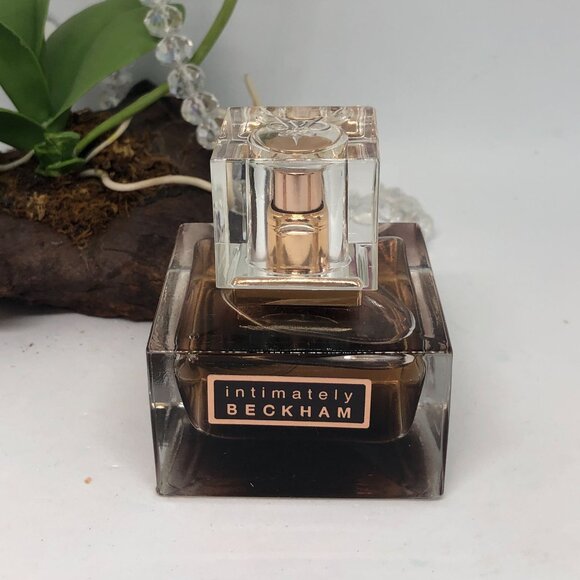 DAVID BECKHAM FRAGRANCES Other - Intimately Beckham Eau De Toilette EDT Spray for Men - 1 oz - New